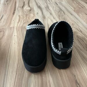 UGG Black Platform Shoes with Zigzag Trim